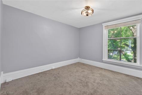 973 W Exchange Street Akron OH 44302