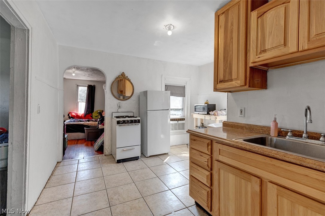 1522 E 47th Street Cleveland OH 44103