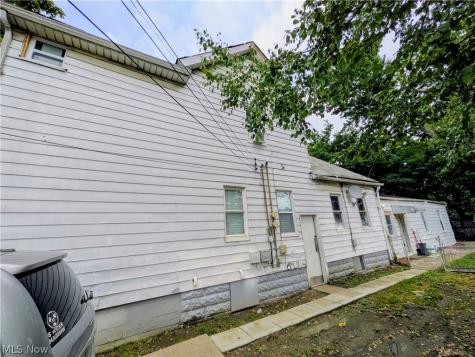 2217 W 104th Street Cleveland OH 44102