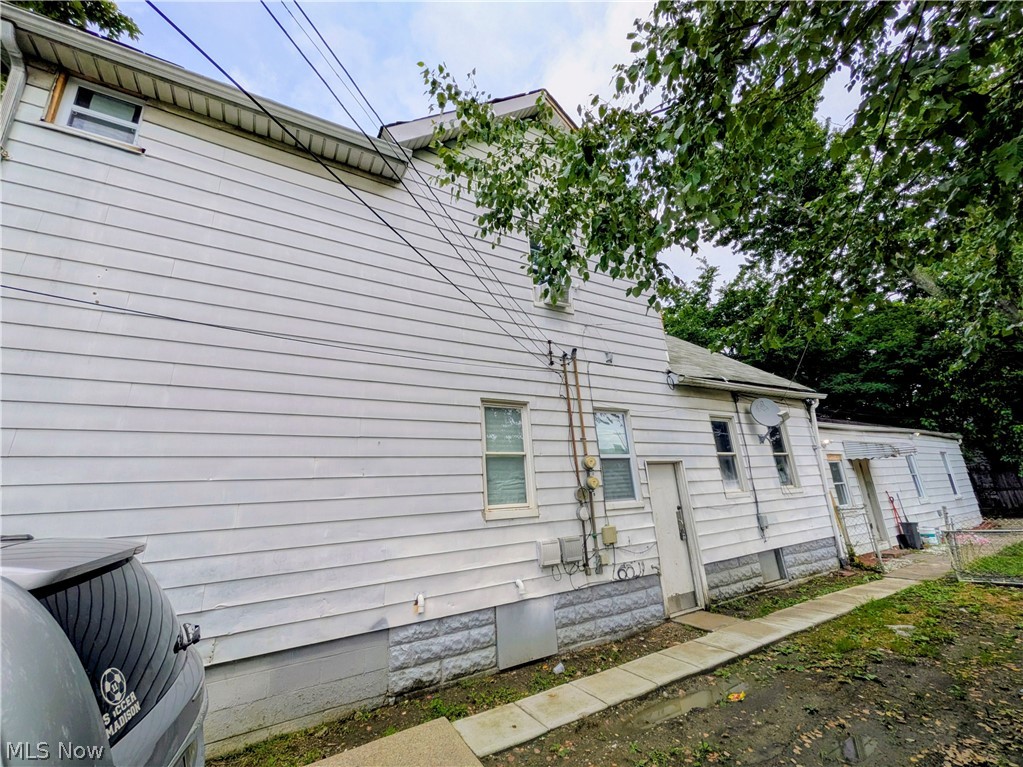 2217 W 104th Street Cleveland OH 44102