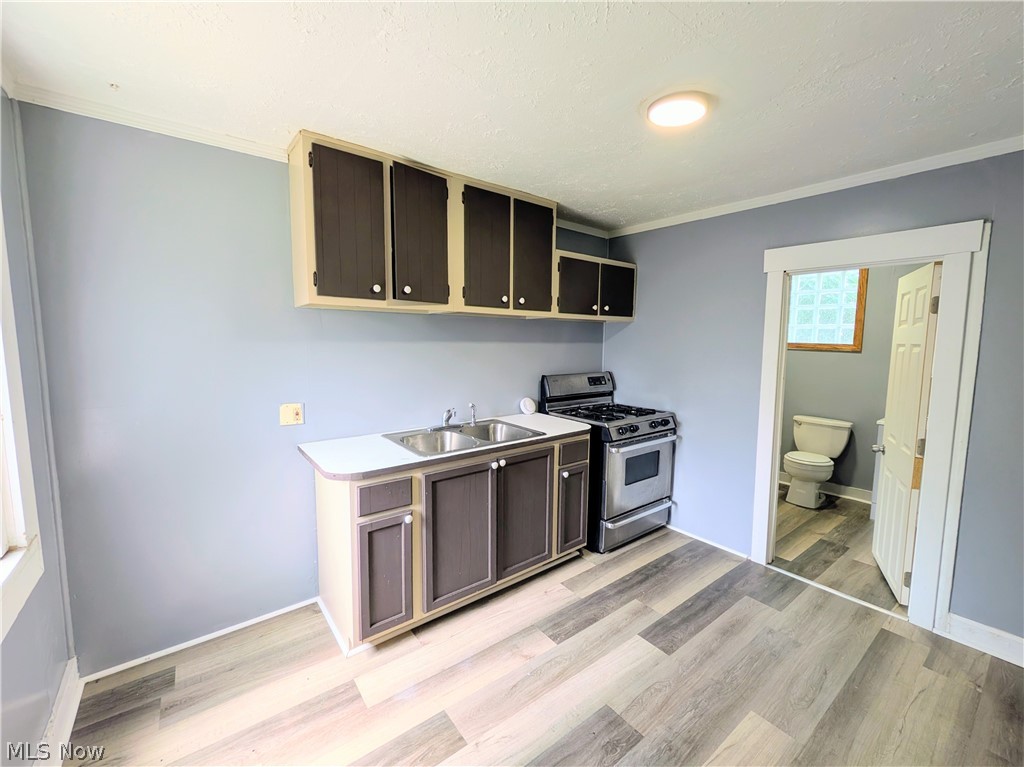 2217 W 104th Street Cleveland OH 44102