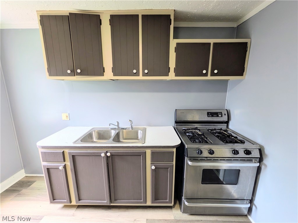2217 W 104th Street Cleveland OH 44102