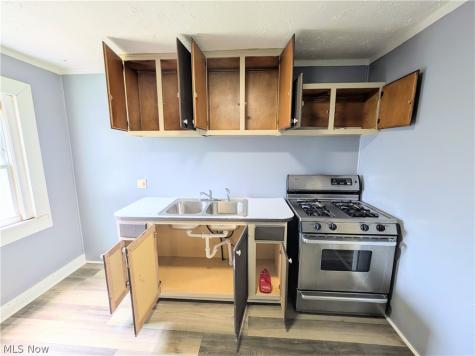2217 W 104th Street Cleveland OH 44102