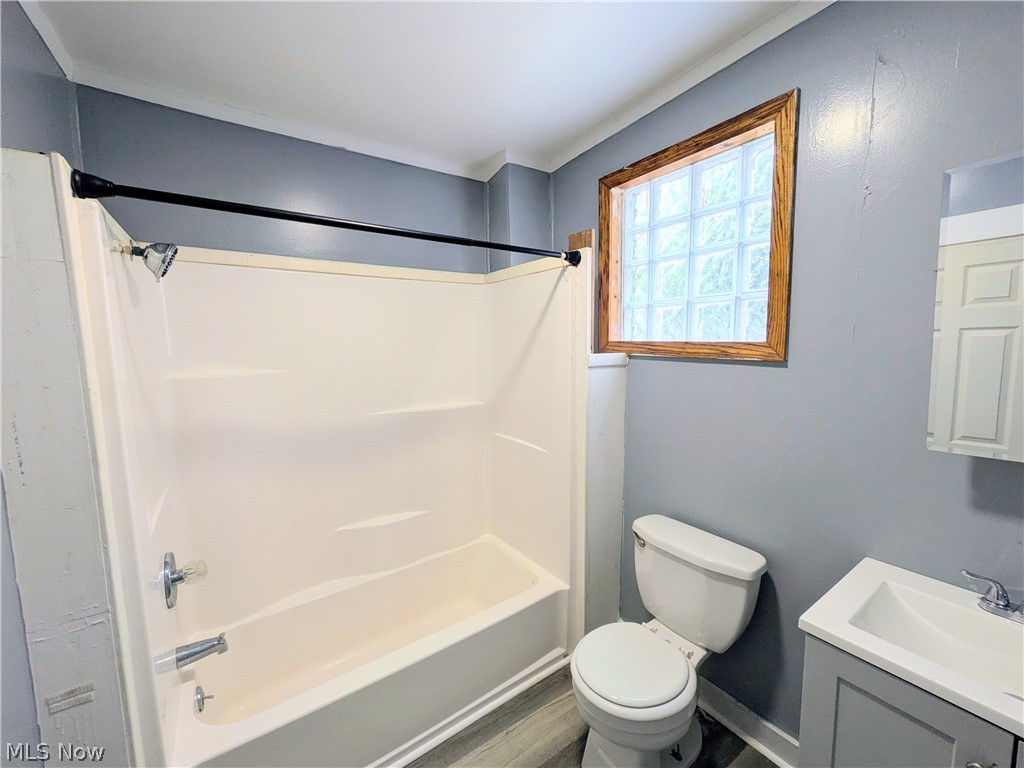 2217 W 104th Street Cleveland OH 44102