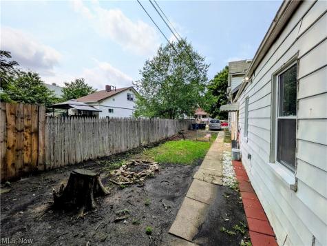 2217 W 104th Street Cleveland OH 44102