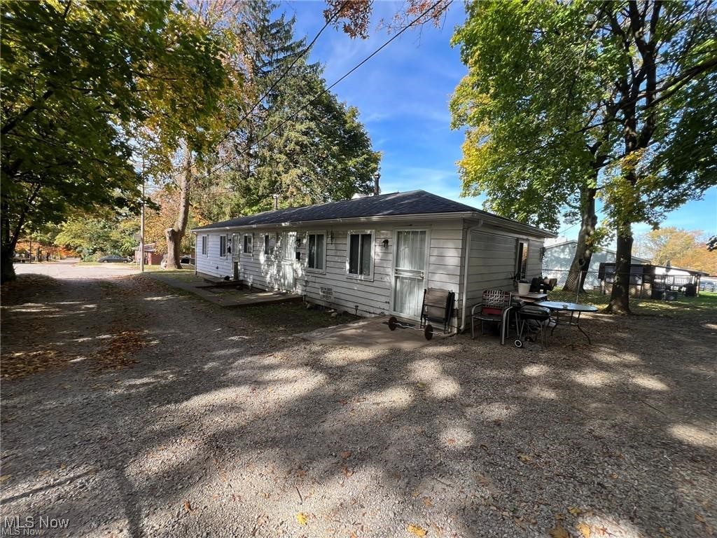 985-987 Diana Avenue Akron OH 44307