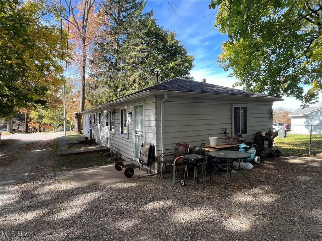 985-987 Diana Avenue Akron OH 44307