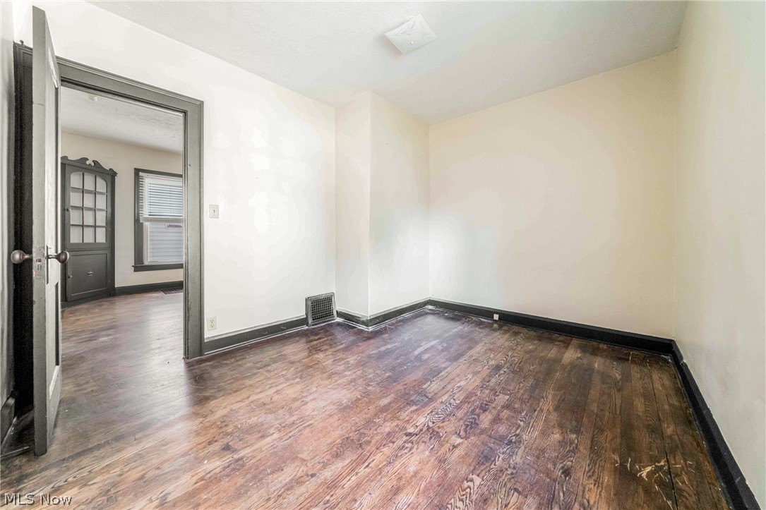 1318 Middle Avenue Elyria OH 44035
