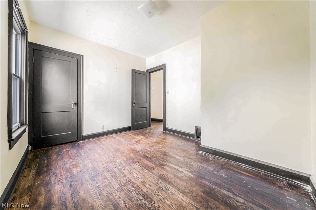 1318 Middle Avenue Elyria OH 44035