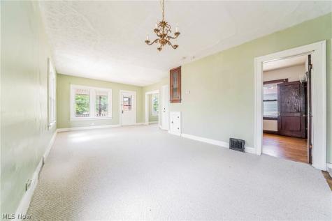 1318 Middle Avenue Elyria OH 44035