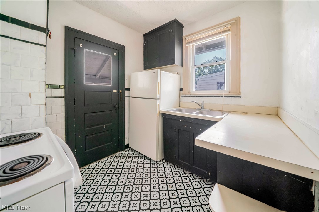 1318 Middle Avenue Elyria OH 44035