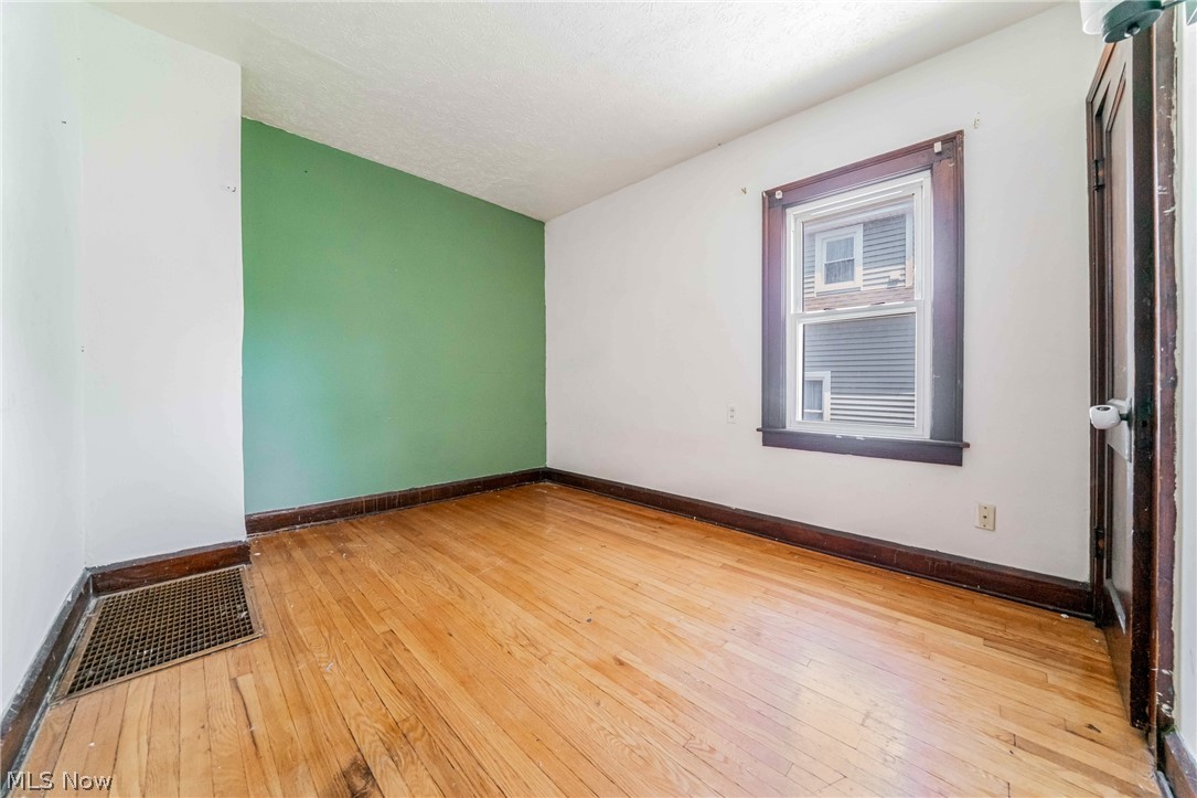 1318 Middle Avenue Elyria OH 44035