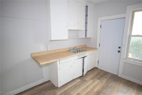3304 W 46th Street Cleveland OH 44102