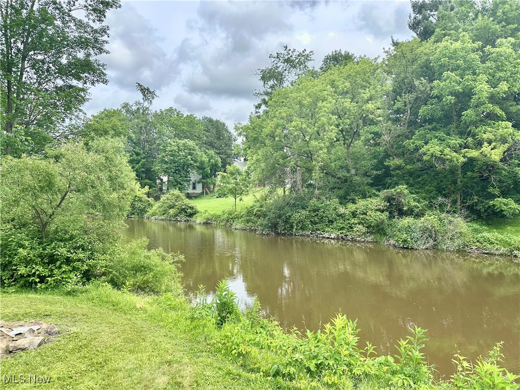 8026 Elm Street Garrettsville OH 44231