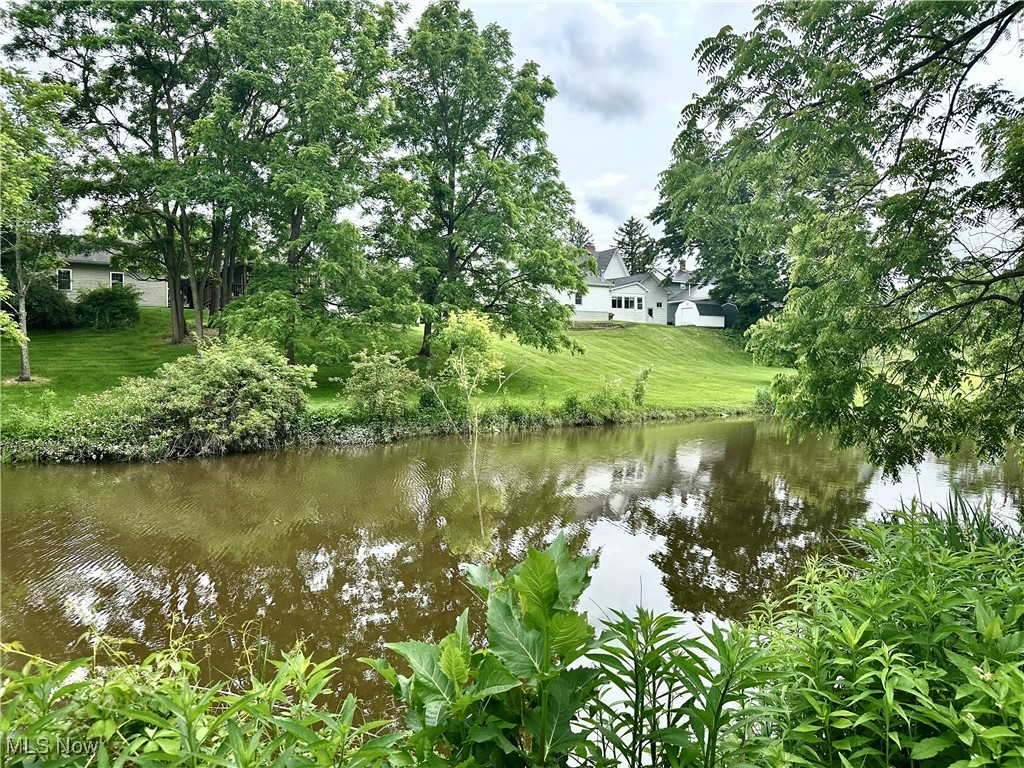 8026 Elm Street Garrettsville OH 44231