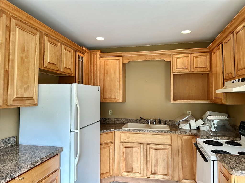 8026 Elm Street Garrettsville OH 44231