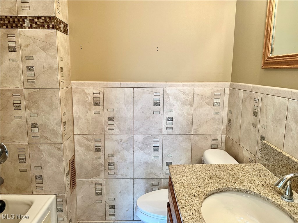 8026 Elm Street Garrettsville OH 44231