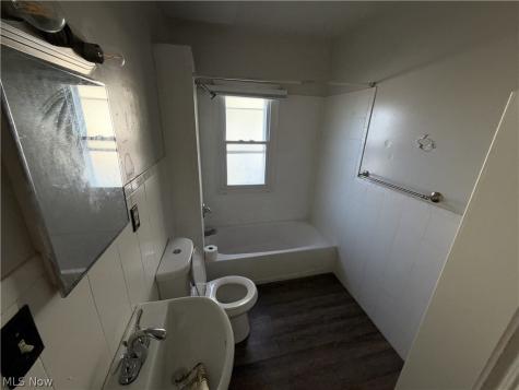 2231 W 104th Street Cleveland OH 44102