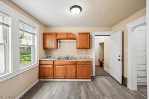 9606 Adams Avenue Cleveland OH 44108