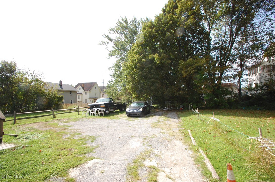 1751 Mahoning Avenue Youngstown OH 44509
