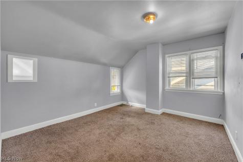 10105 Russell Avenue Garfield Heights OH 44125