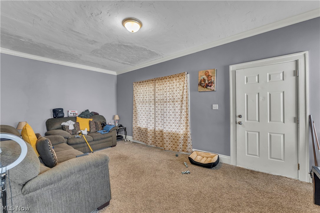 10105 Russell Avenue Garfield Heights OH 44125
