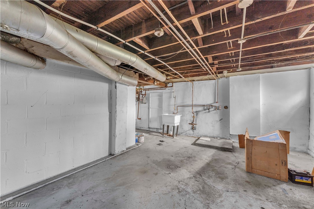 10105 Russell Avenue Garfield Heights OH 44125