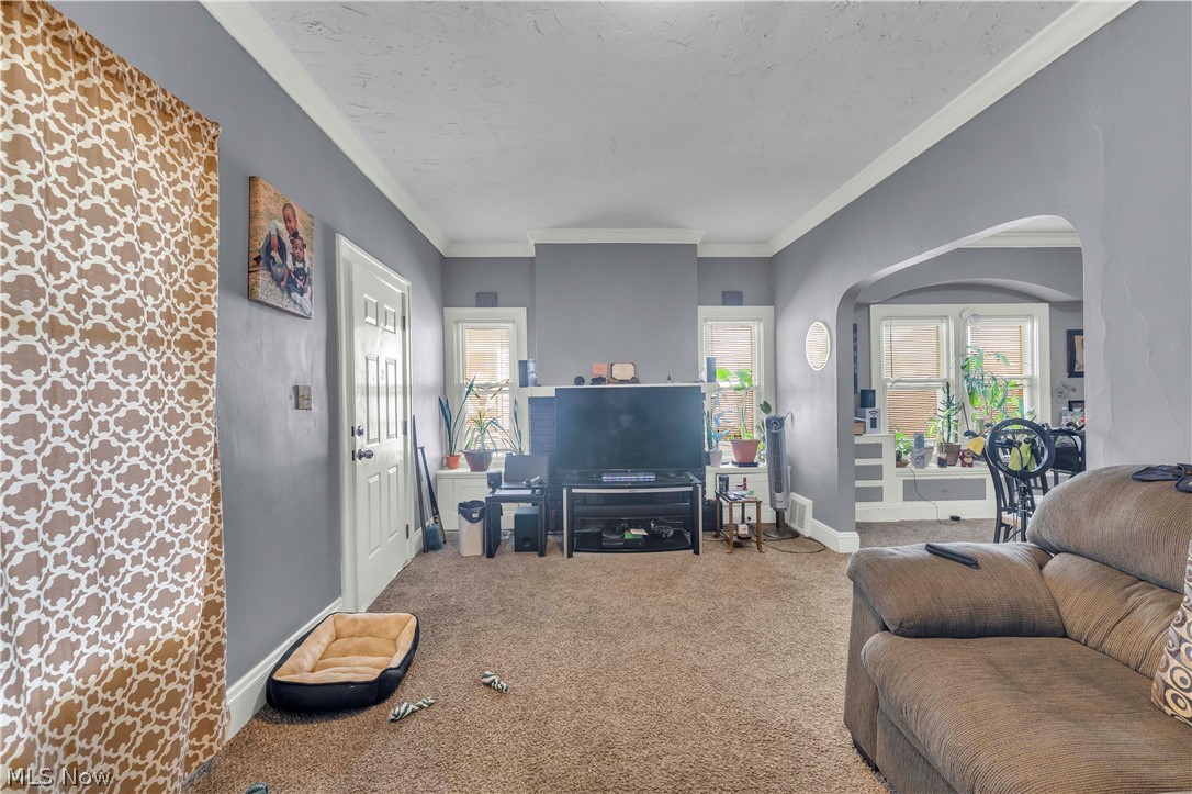 10105 Russell Avenue Garfield Heights OH 44125