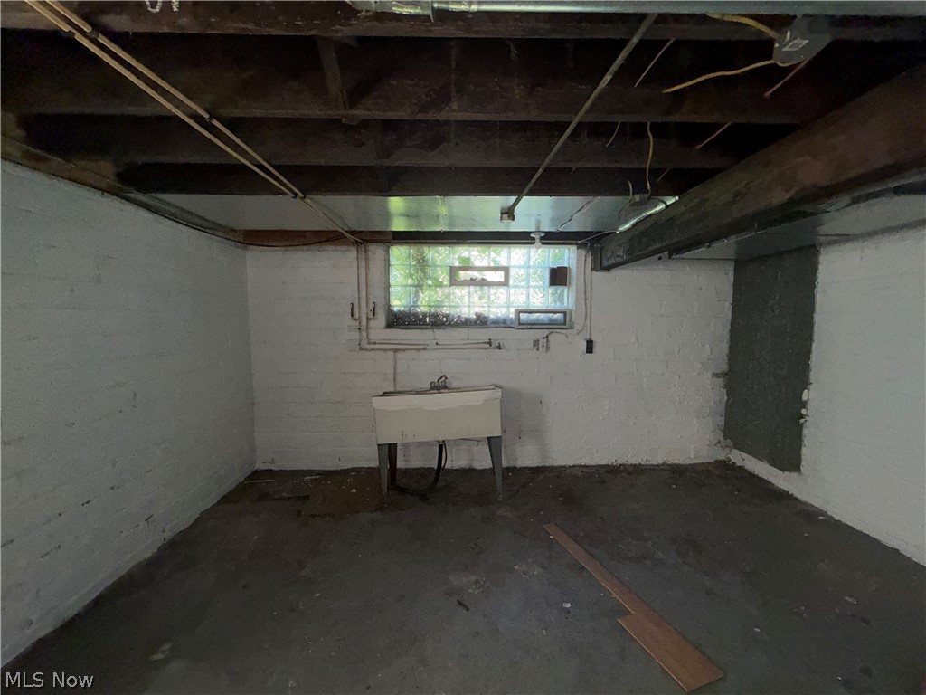 3550 Seymour Avenue Cleveland OH 44113
