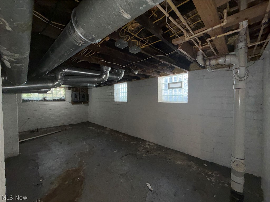 3550 Seymour Avenue Cleveland OH 44113