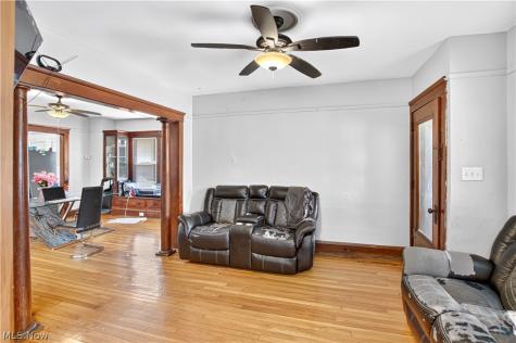 3372 Bosworth Road Cleveland OH 44111