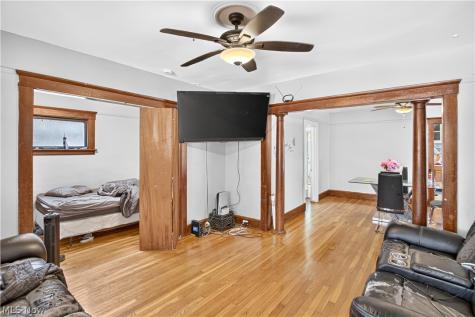 3372 Bosworth Road Cleveland OH 44111
