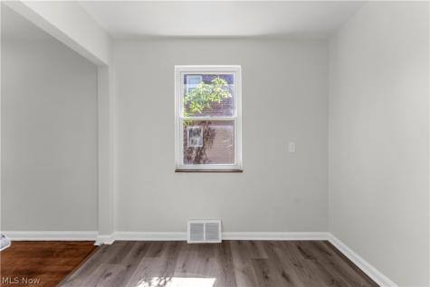 21300 Crystal Avenue Euclid OH 44123