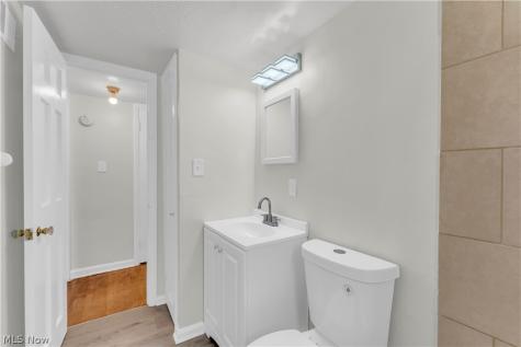 21300 Crystal Avenue Euclid OH 44123