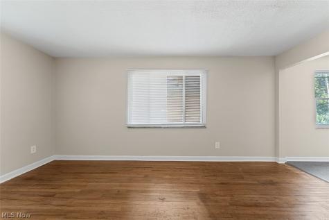 21300 Crystal Avenue Euclid OH 44123