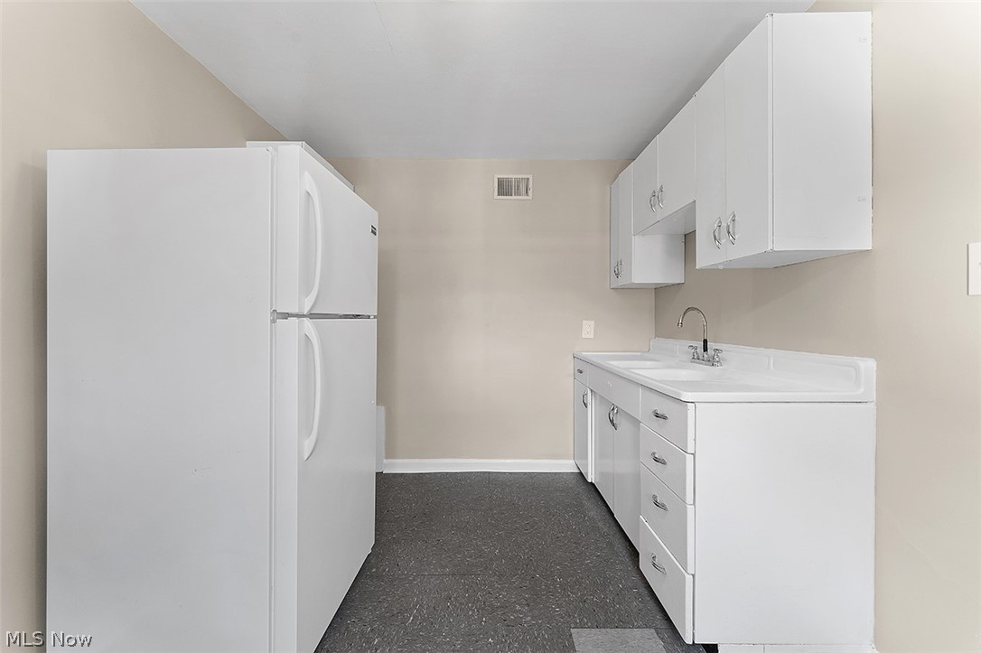 21300 Crystal Avenue Euclid OH 44123