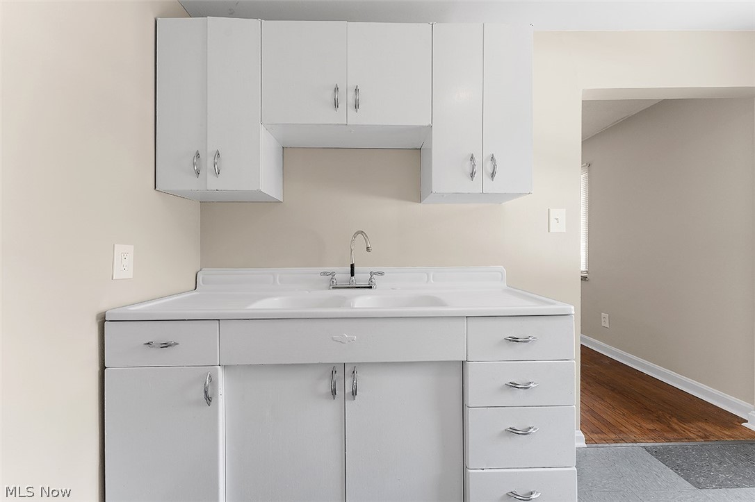 21300 Crystal Avenue Euclid OH 44123