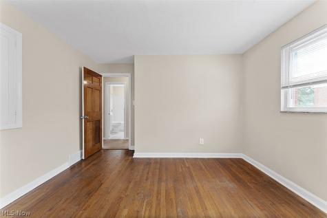 21300 Crystal Avenue Euclid OH 44123