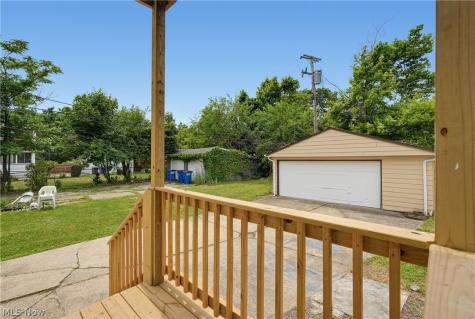 4070 E 141st Street Cleveland OH 44128