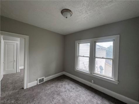 1092 E 169th Street Cleveland OH 44110