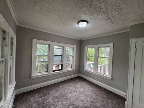 1092 E 169th Street Cleveland OH 44110