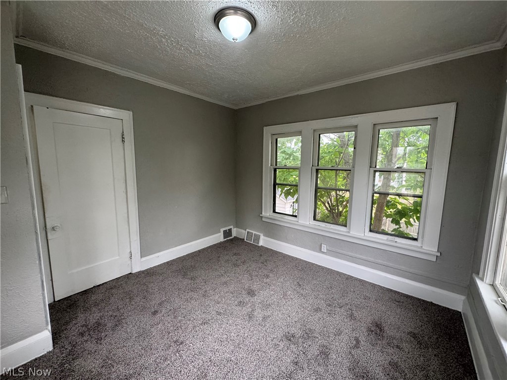 1092 E 169th Street Cleveland OH 44110