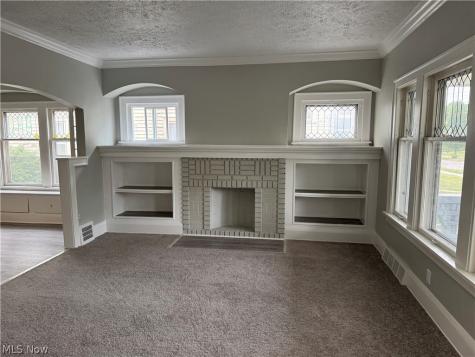 1092 E 169th Street Cleveland OH 44110