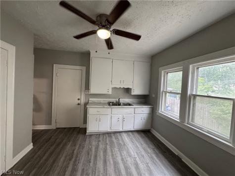 1092 E 169th Street Cleveland OH 44110
