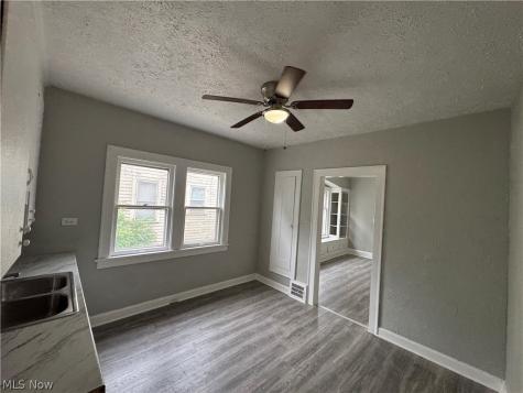 1092 E 169th Street Cleveland OH 44110