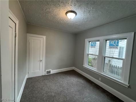 1092 E 169th Street Cleveland OH 44110