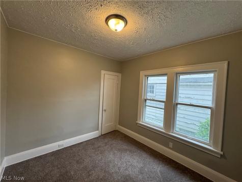 1092 E 169th Street Cleveland OH 44110