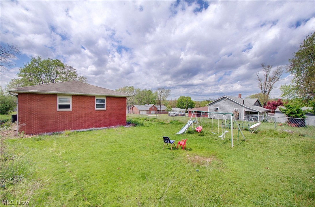 1443-1445 Hyde Park Avenue Akron OH 44310