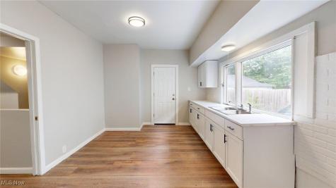 3200 W 94th Street Cleveland OH 44102