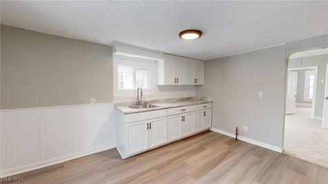 3200 W 94th Street Cleveland OH 44102